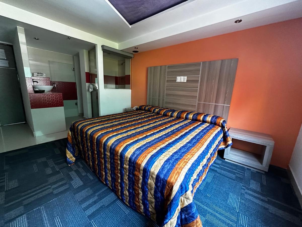 Hotel Rossel Plaza Mexico City Exterior photo